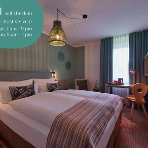 Classik Martinshof, Messe Hotel Monaco di Baviera
